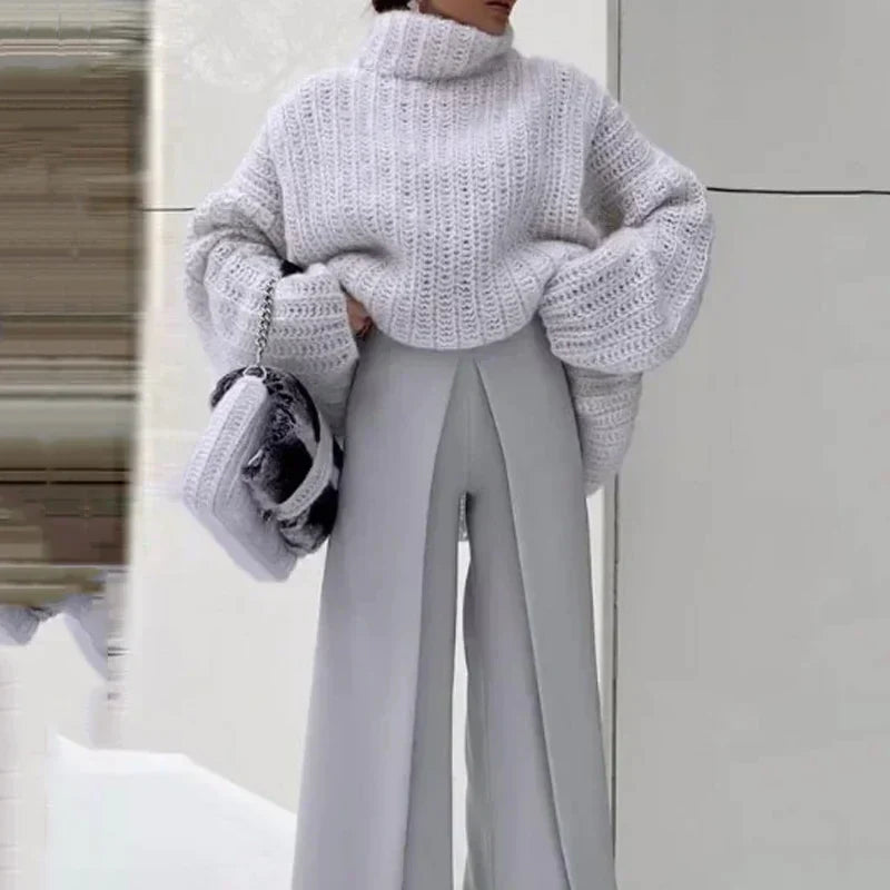 Edmonton Essence™ | Stylish Two-Piece Indoor Set