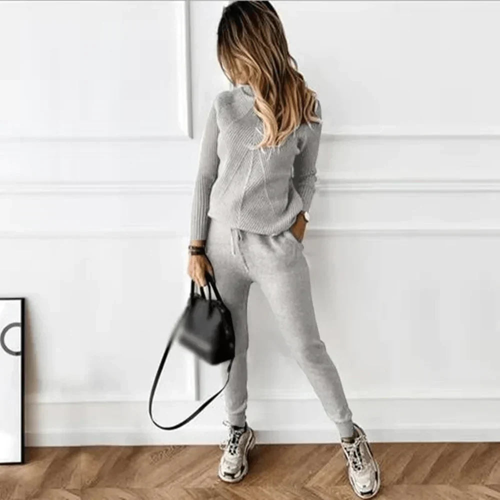 Edmonton Essence™ | Two-Piece Jogging Set - Comfortable activewear for workouts.